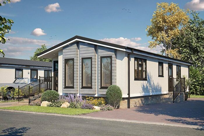 2 Bedroom Park Home For Sale In Wick Lane, Christchurch, BH6