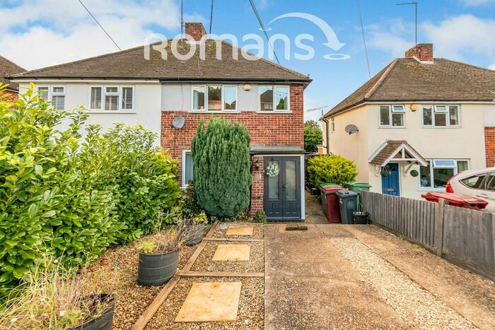 3 Bedroom Semi-Detached House To Rent In Rodway Road, Tilehurst, RG30