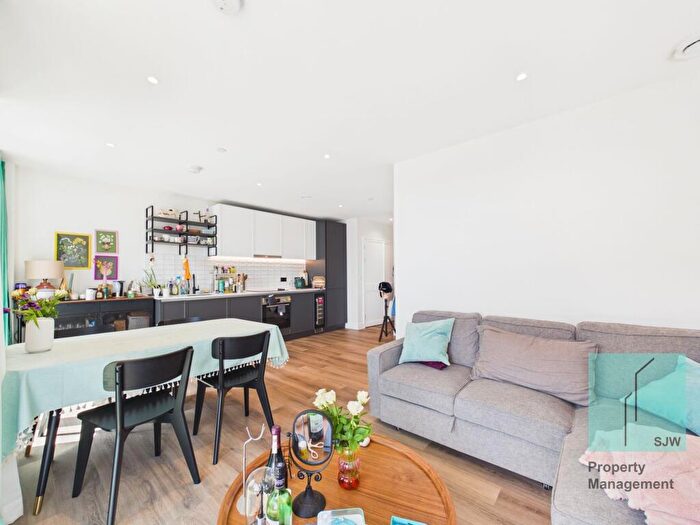 1 Bedroom Flat To Rent In Townsend Road, Cairncross House, SE3