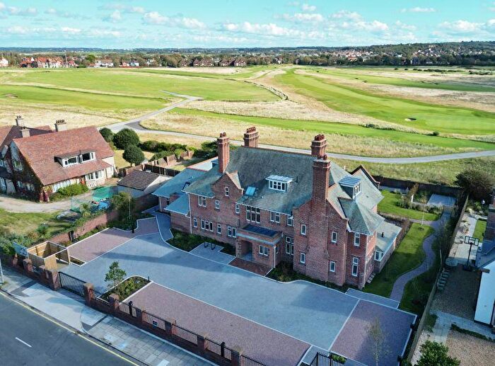 2 Bedroom Flat For Sale In Hilstone Grange, Stanley Road, Hoylake, Wirral, CH47