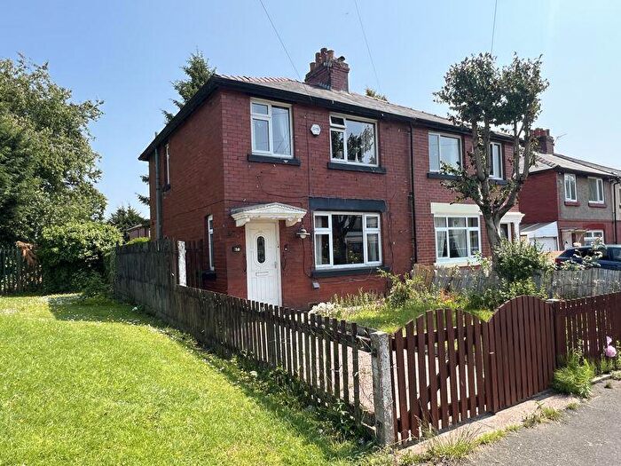 3 Bedroom Semi-Detached House To Rent In Gorton Street, Farnworth, Bolton, BL4