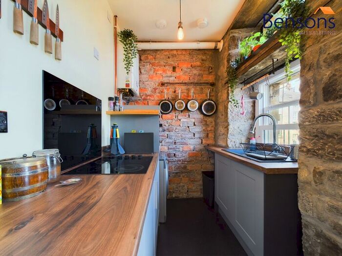 2 Bedroom Flat To Rent In Cowan Street, Hillhead, Glasgow, G12