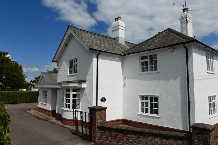 3 Bedroom Semi-Detached House To Rent In West Wellow, SO51