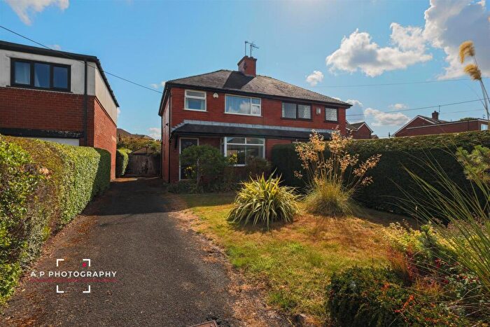 3 Bedroom Semi-Detached House For Sale In Dilhorne Road, Forsbrook, ST11