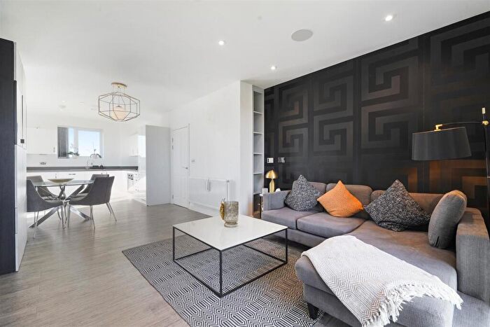 2 Bedroom Flat To Rent In Grahame Park Way, London, NW9