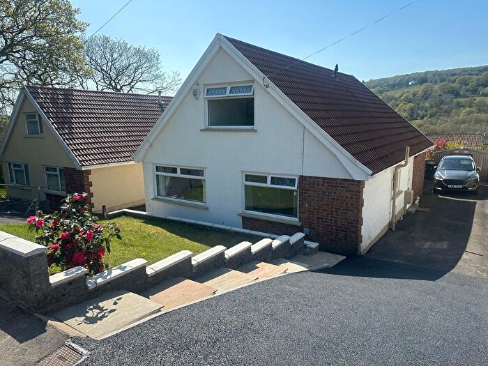 3 Bedroom Detached Bungalow For Sale In Waun Penlan, Pontardawe, Swansea, SA8