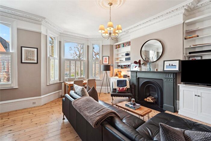 1 Bedroom Apartment For Sale In Malwood Road, SW12