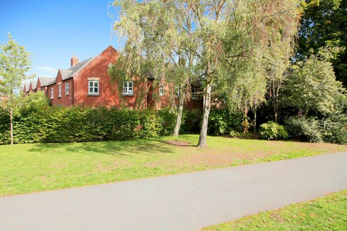 3 Bedroom Semi-Detached House To Rent In Ross Avenue, Chester, CH2