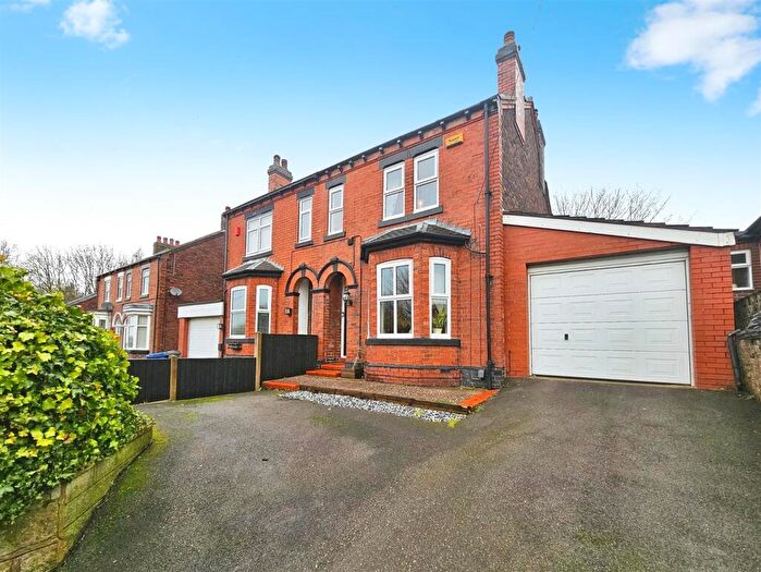 3 Bedroom Semi Detached House For Sale In The Mount, Kidsgrove, Stoke-On-Trent, ST7