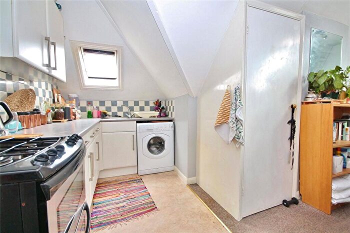 1 Bedroom Apartment To Rent In York Road, Woking, Surrey, GU22