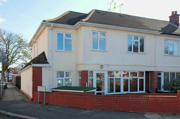1 Bedroom Flat To Rent In Exeter Road, Harrow, HA2