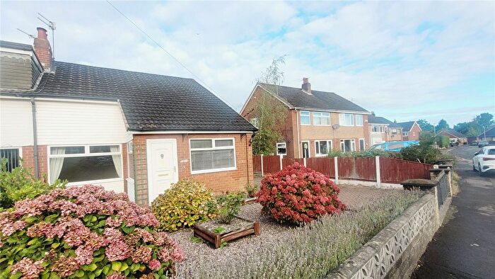 3 Bedroom Bungalow For Sale In St. Clements Avenue, Farington, Leyland, Lancashire, PR25