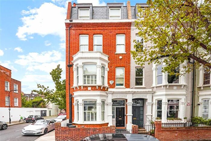 6 Bedroom End Of Terrace House To Rent In Waldemar Avenue, Parsons Green, SW6