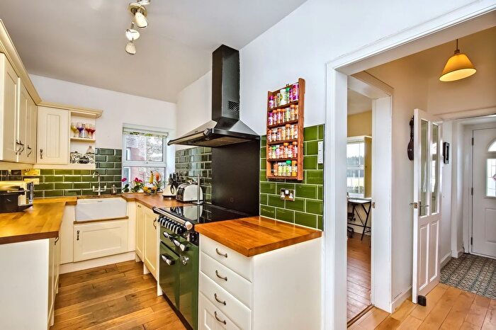 2 Bedroom Semi-Detached House For Sale In Strathmiglo, Cupar, KY14