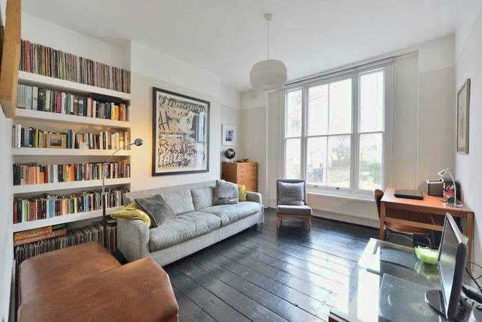 2 Bedroom Flat To Rent In Northchurch Road, London, N1