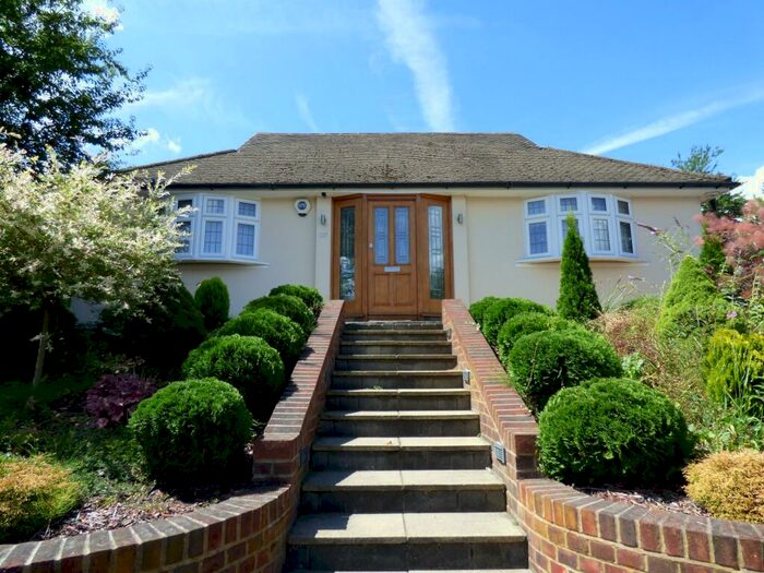 3 Bedroom Detached House To Rent In Ravensbourne Avenue, Shortlands, BR2