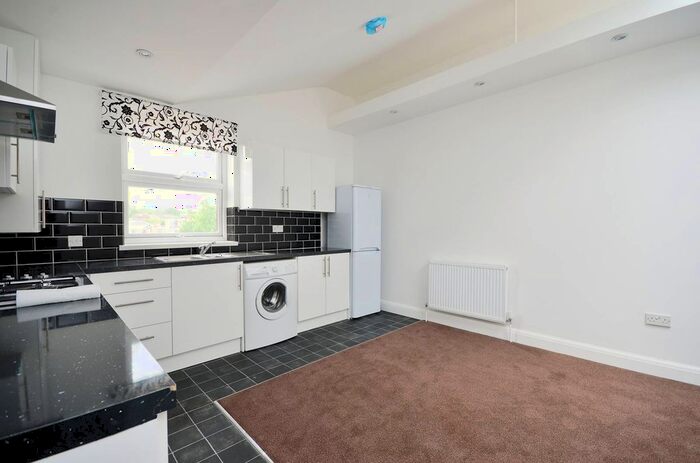 2 Bedroom Flat To Rent In Waldram Park Road, Forest Hill, London, SE23