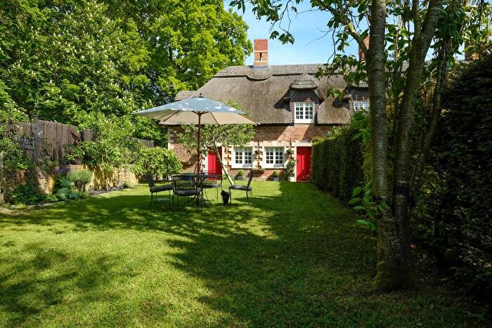 3 Bedroom Cottage For Sale In Stapleford Road, Stapleford, LE14