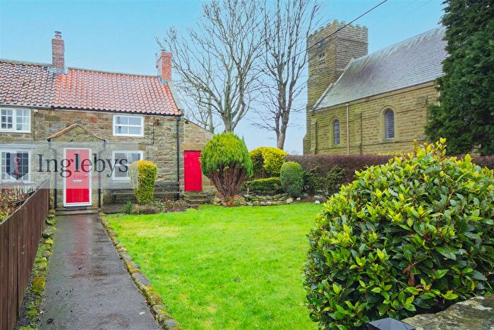 2 Bedroom Cottage For Sale In High Street, Moorsholm, TS12