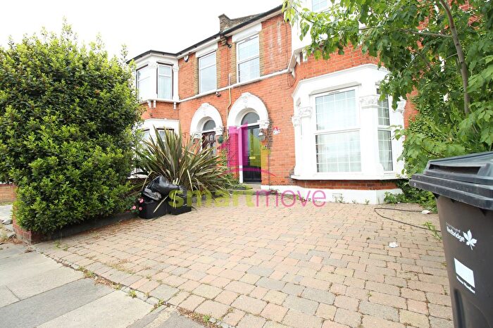4 Bedroom Terraced House To Rent In Percy Road, Ilford, Essex, IG3