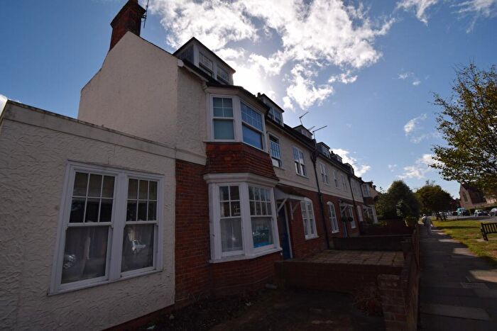 1 Bedroom Flat To Rent In Flat, Collingwood Court, Old Road, Frinton-on-Sea, CO13