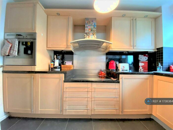 1 Bedroom Flat To Rent In Fishguard Way, London, E16