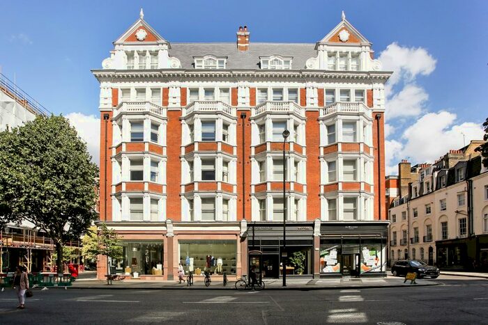 3 Bedroom Flat To Rent In Sloane Street, London, SW1X