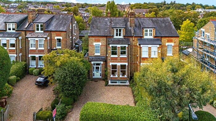 7 Bedroom Semi-Detached House For Sale In Alleyn Road, London, SE21