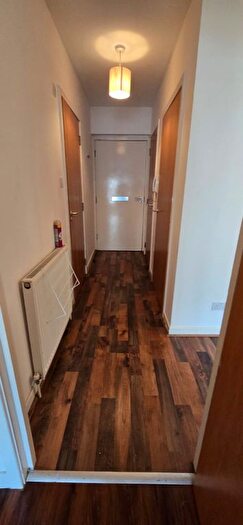 2 Bedroom Flat To Rent In Brabloch Park, Paisley, PA3