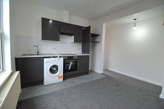 1 Bedroom Flat To Rent In Upperton Road, Leicester, LE3