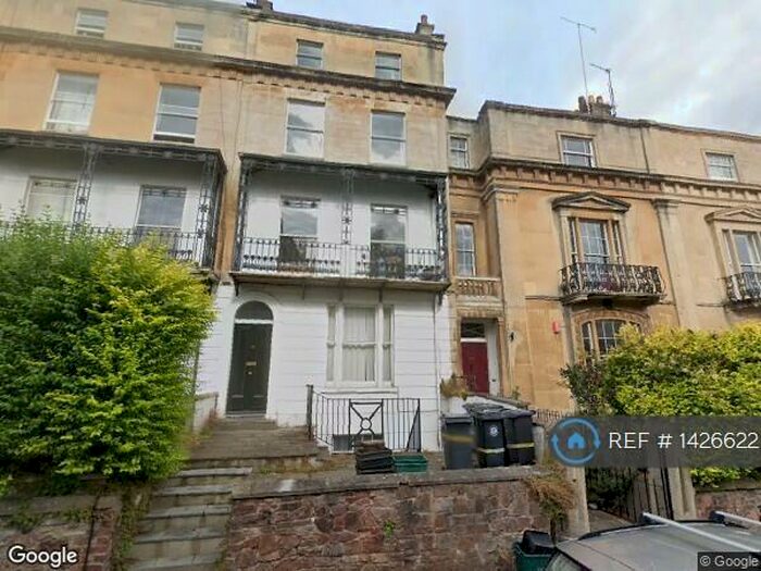 1 Bedroom Flat To Rent In Richmond Park Road, Bristol, BS8