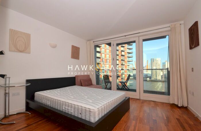 Studio To Rent In New Providence Wharf, Fairmont Avenue, London, E14