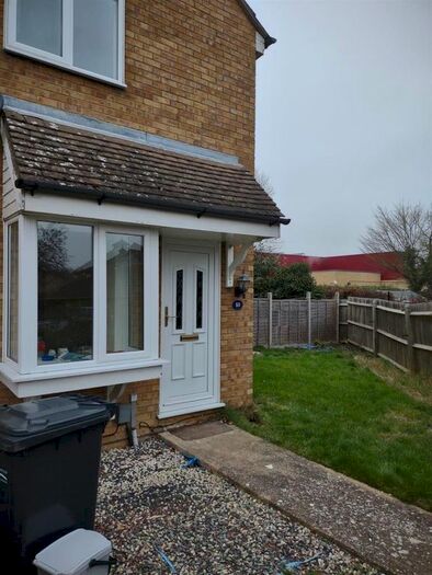 1 Bedroom Detached House To Rent In Eaglesthorpe, Peterborough PE1