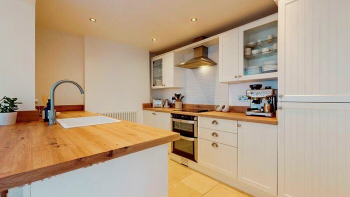 3 Bedroom Terraced House For Sale In John Street, Penarth, CF64
