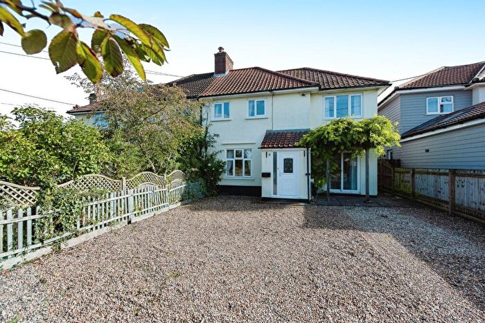 3 Bedroom Semi-Detached House For Sale In Crowcroft Road, Nedging Tye, Ipswich, IP7