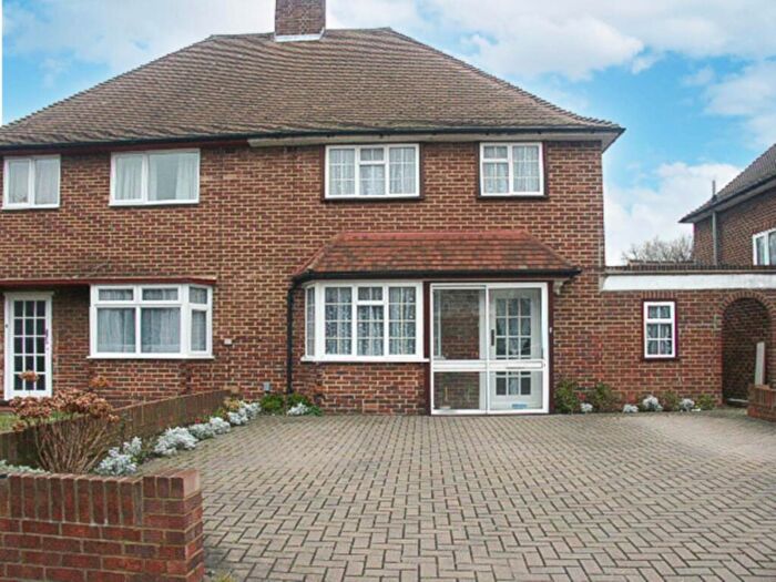 3 Bedroom Semi-Detached House To Rent In West Barnes Lane, New Malden, KT3