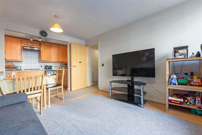 1 Bedroom Flat For Sale In Cassilis Road, Canary Wharf, E14