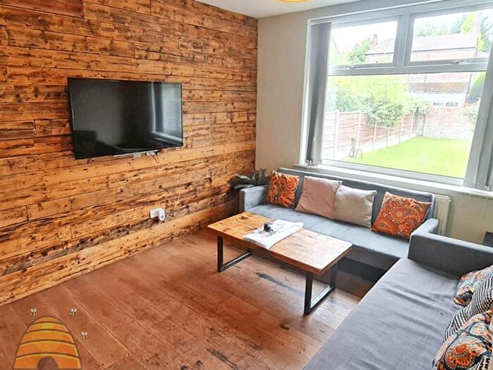 6 Bedroom House To Rent In Lees Hall Crescent, Manchester, M14