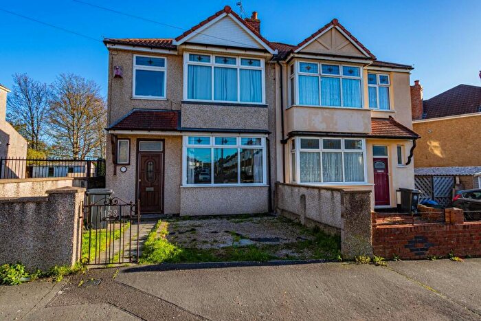 4 Bedroom House To Rent In Keys Avenue, Bristol, BS7