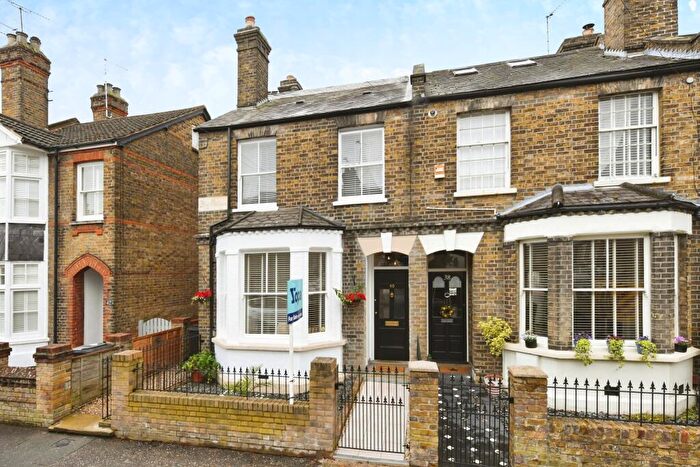 4 Bedroom End Of Terrace House For Sale In Hamlet Road, Chelmsford, CM2