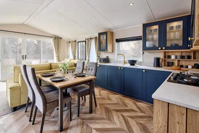 2 Bedroom Caravan For Sale In Willerby Gainsborough, Crossburn Holiday Park, Peebles, Scottish Borders, EH45