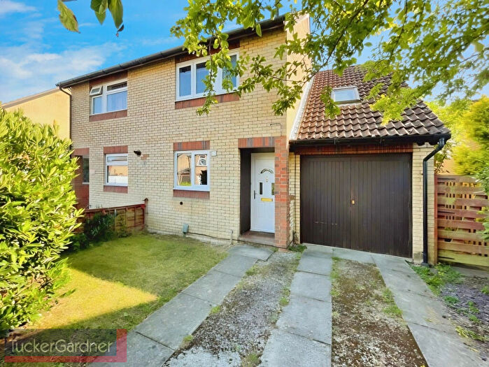 3 Bedroom House To Rent In Thorpe Way Cambridge, CB5