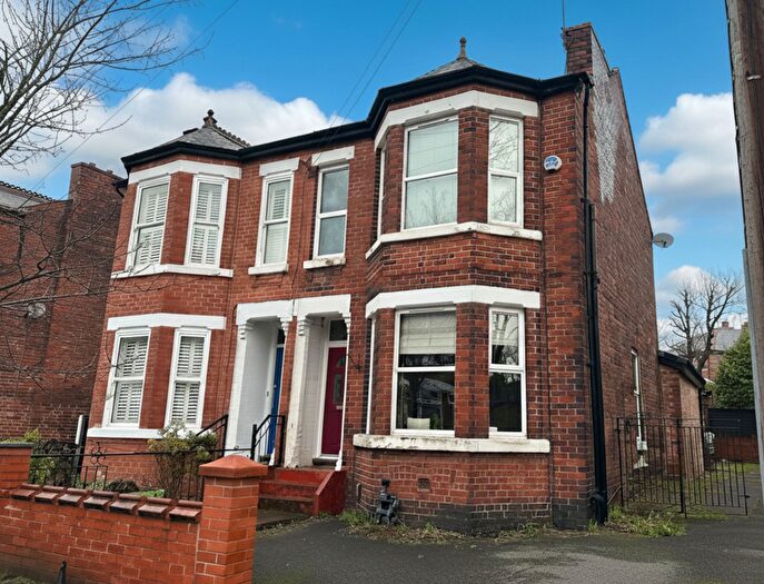 4 Bedroom Semi Detached House For Sale In Pine Grove, Monton, M30