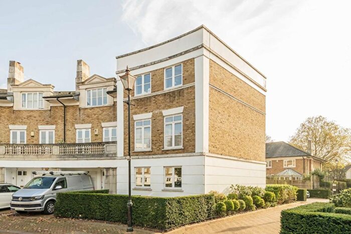 1 Bedroom Flat To Rent In Huntingdon Gardens, London, W4