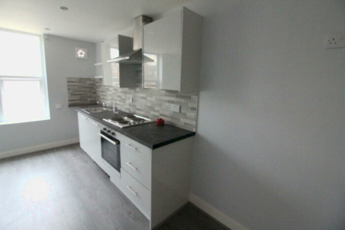 1 Bedroom Apartment To Rent In Shepherds Lane, Leeds, West Yorkshire, LS7