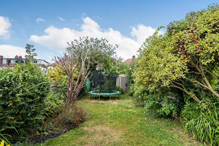 4 Bedroom Detached House For Sale In Therapia Road, East Dulwich, London, SE22 - Photo 10