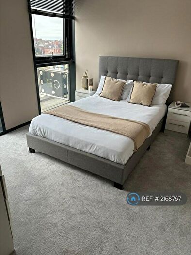 4 Bedroom Flat To Rent In The Glass House, Hull, HU1