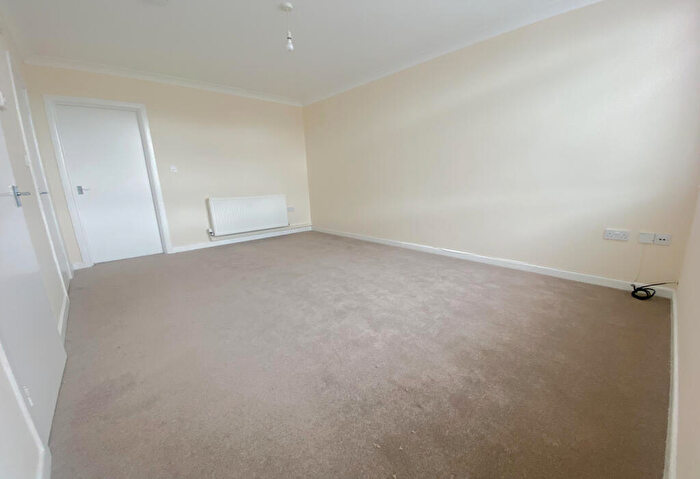 1 Bedroom Flat To Rent In A Wimborne Road, Bournemouth, Dorset, BH11