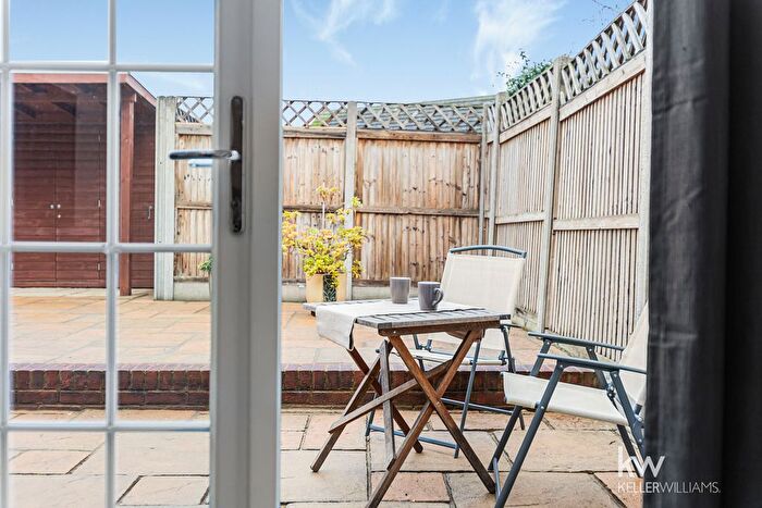 1 Bedroom Terraced House For Sale In Montfitchet Walk, Chells Manor, Stevenage, SG2