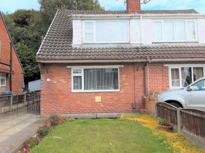 3 Bedroom Semi-Detached House To Rent In Fir Street, Cadishead, M44